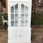 lemari-pajangan-2-pintu-minimalis