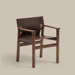 Sila Armchair Kayu Jati Dudukan Kulit Sintetis