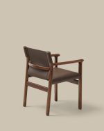 Sila Armchair Kayu Jati Dudukan Kulit Sintetis